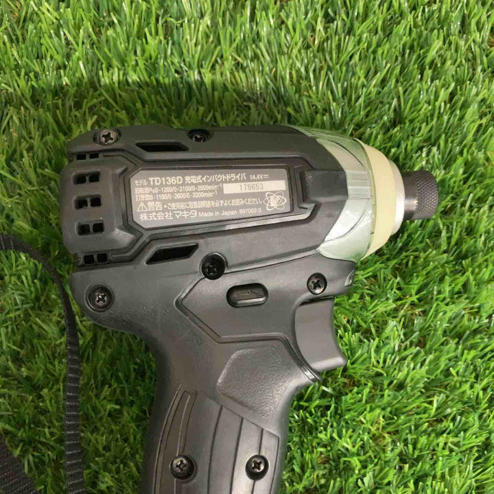★マキタ(makita)14.4V コードレスインパクトドライバー TD136DRFXB 付属バッテリにダメージ有【戸田店】