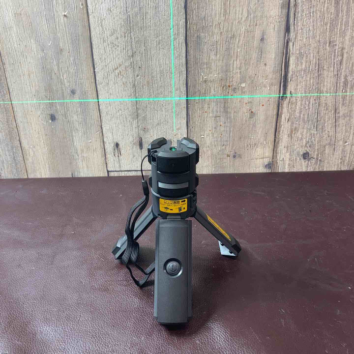 【中古美品】パナソニック(Panasonic) レーザー墨出し器  壁十文字タイプ グリーンレーザー BTL4100 墨出し名人ケータイGL【東大和店】