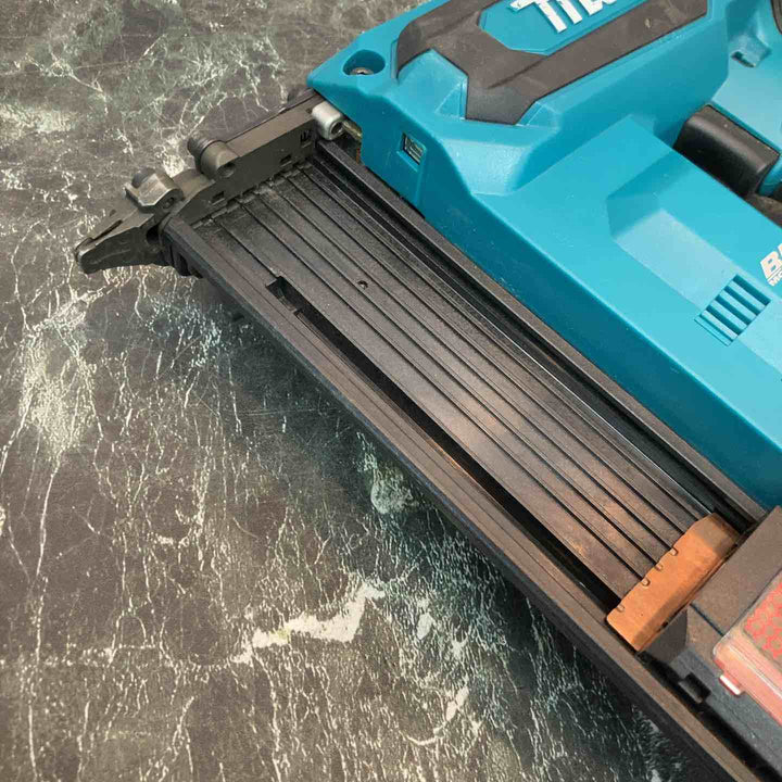 ★マキタ(makita) コードレスフィニッシュネイラ FN001GRD【八潮店】