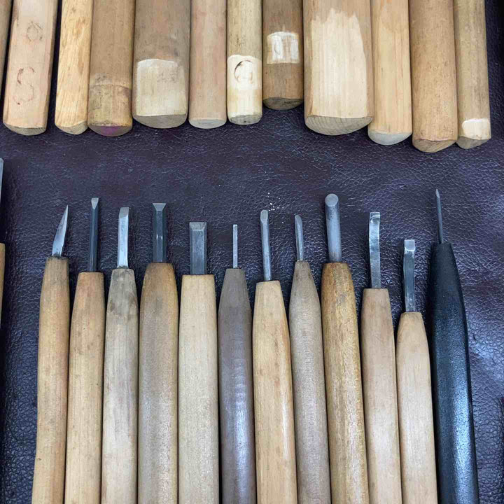 【中古品】 彫刻刀・ナイフ・砥石104点まとめ 和工具・鑿・木工 【東大和店】