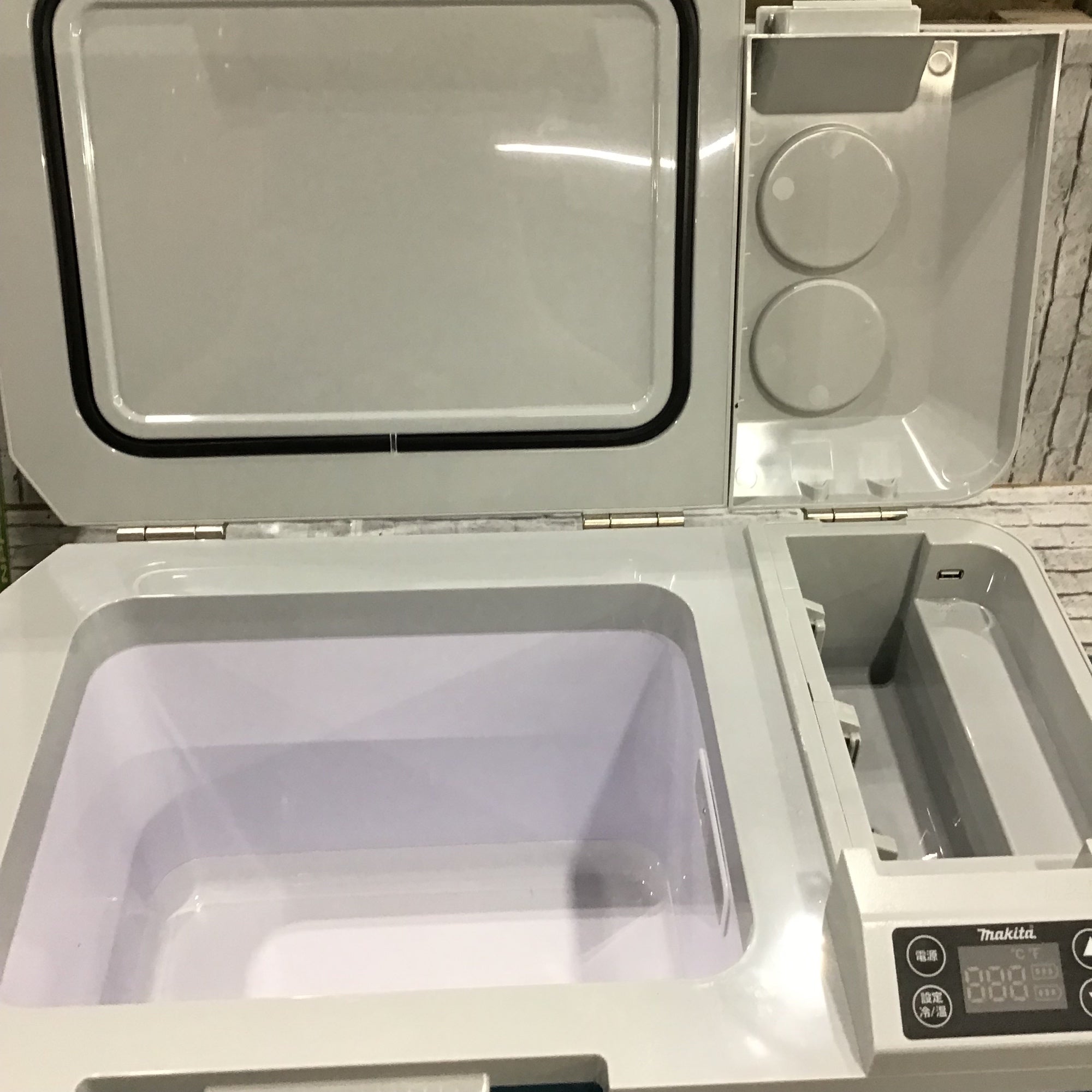 ☆マキタ(makita) コードレス冷温庫 CW180DZ【川口店】 – アクトツール