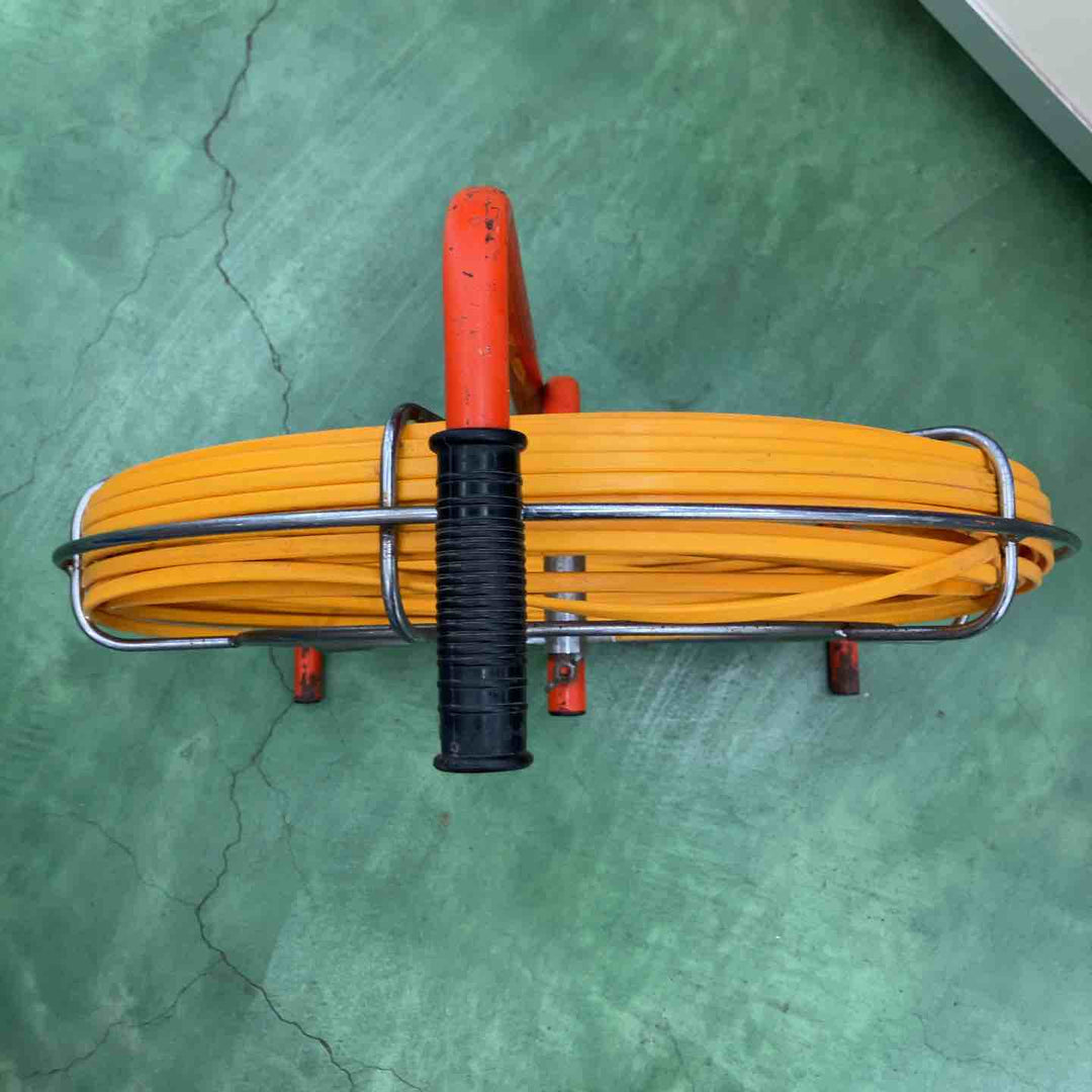 【中古品】ミノル工業 スーパーイエロー 通線ワイヤ リールタイプ E-4101R 約30m【桶川店】