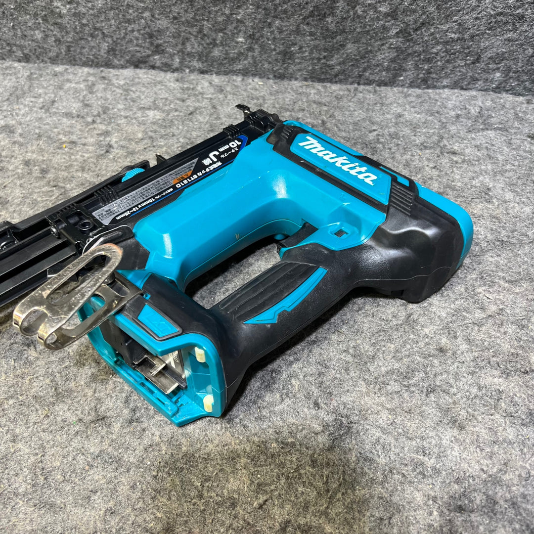 ★マキタ(makita) コードレスタッカー ST121DZK【桶川店】