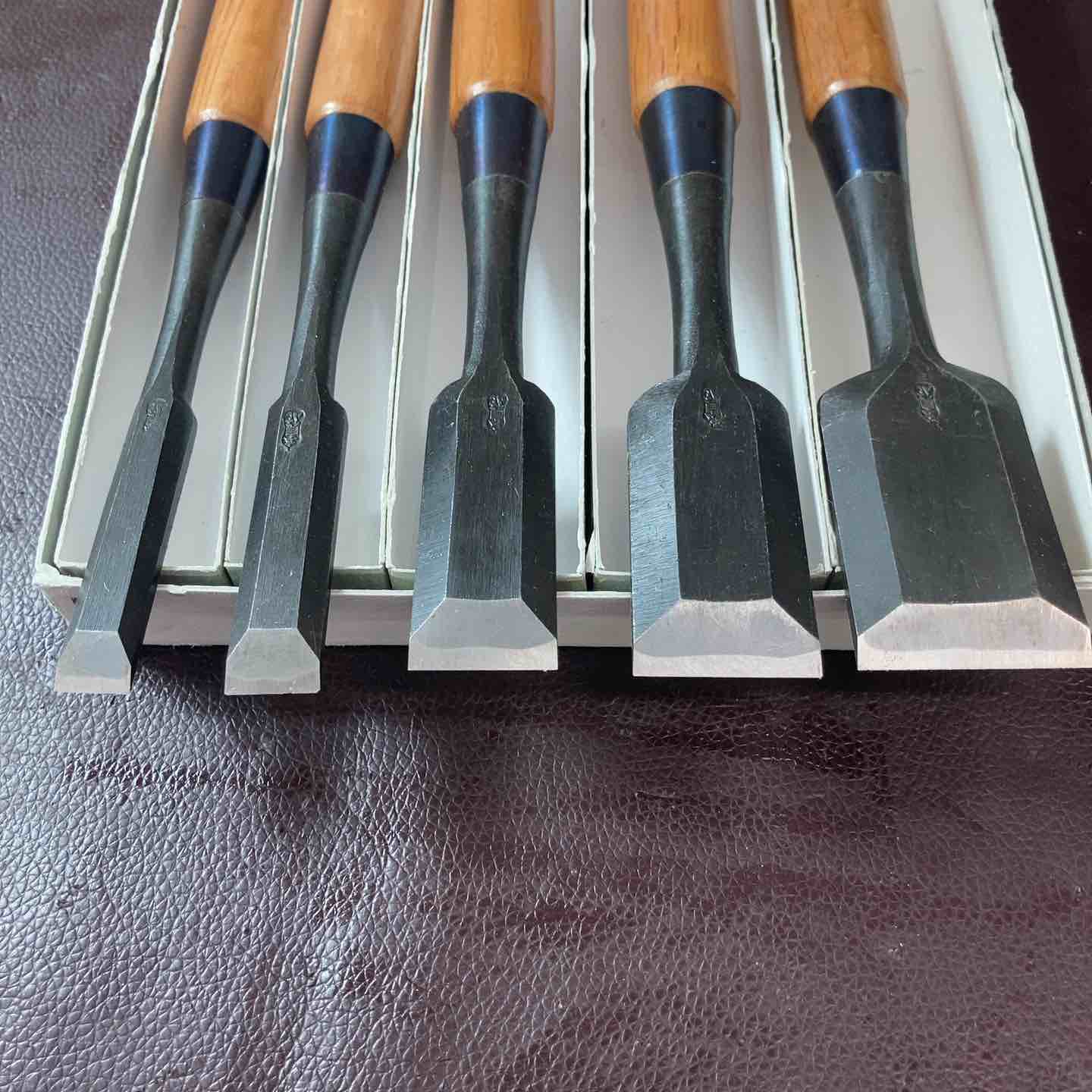 中古品】左貞弘 鑿(のみ) 5点セット 大工道具 骨董品 他【東大和店