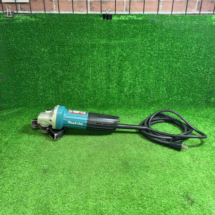 マキタ(makita) 100mmディスクグラインダ GA4033【藤沢店】