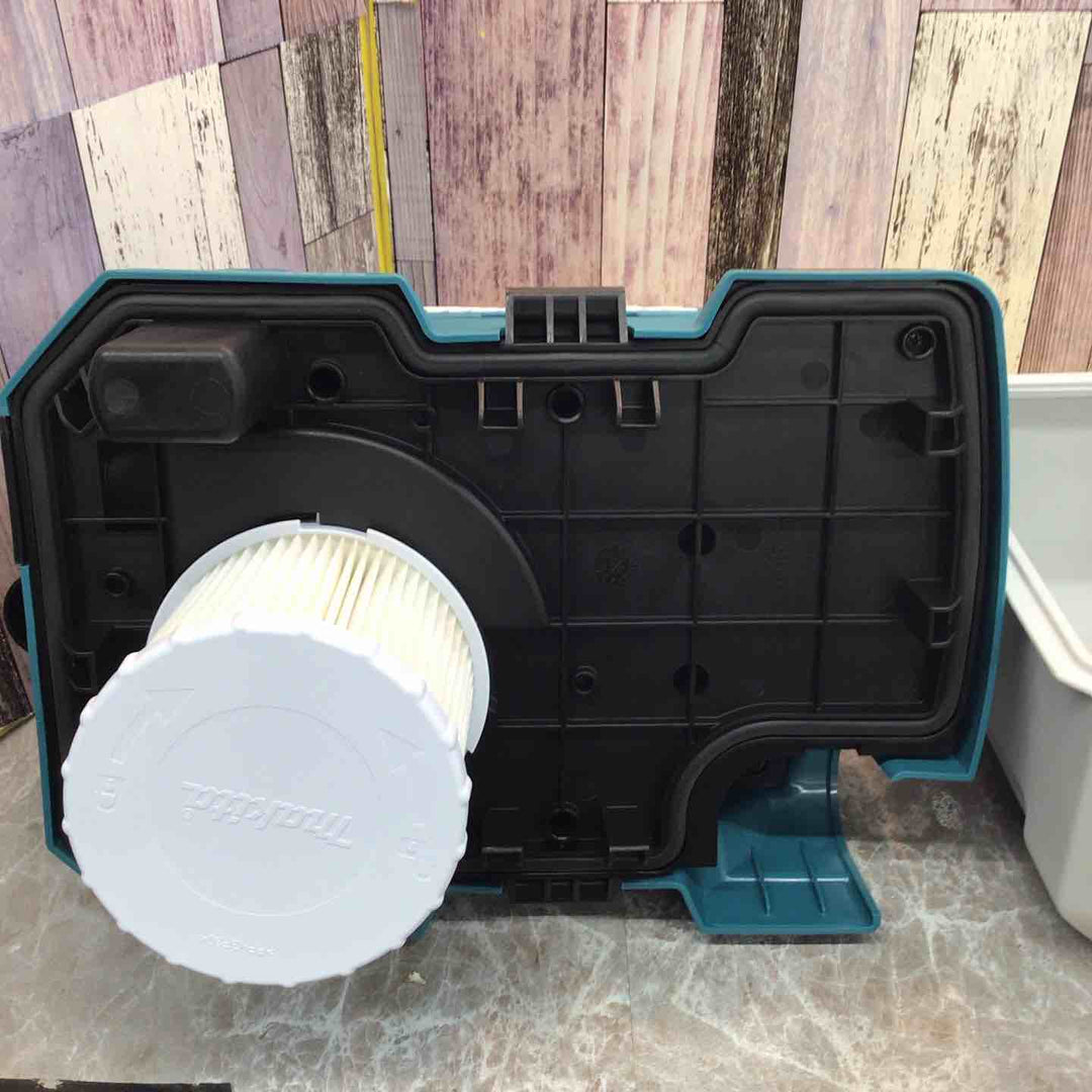 ★マキタ(makita) コードレス集じん機 乾湿両用 VC750DZ【八潮店】