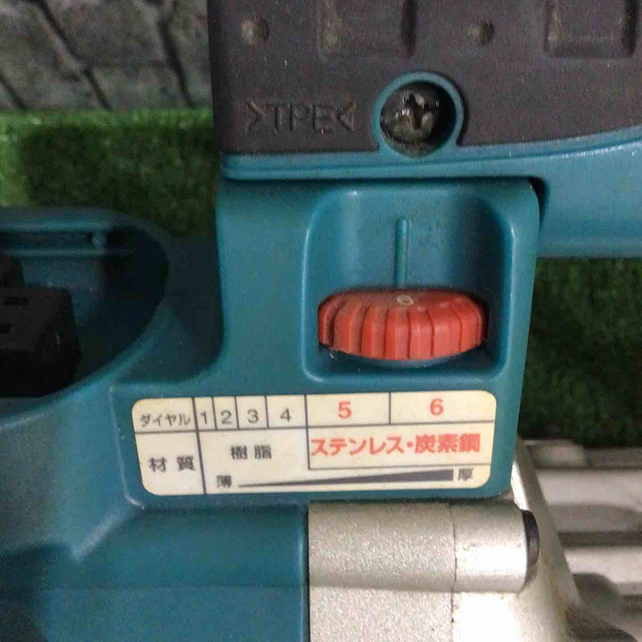 ★マキタ(makita) コードレスバンドソー PB180DZ【川口店】