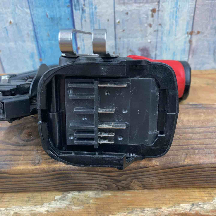 【中古品】★マックス(MAX) コードレスタッカ TJ-25/4J-BC/1850A 18V5.0Ahバッテリー付き フルセット【柏店】