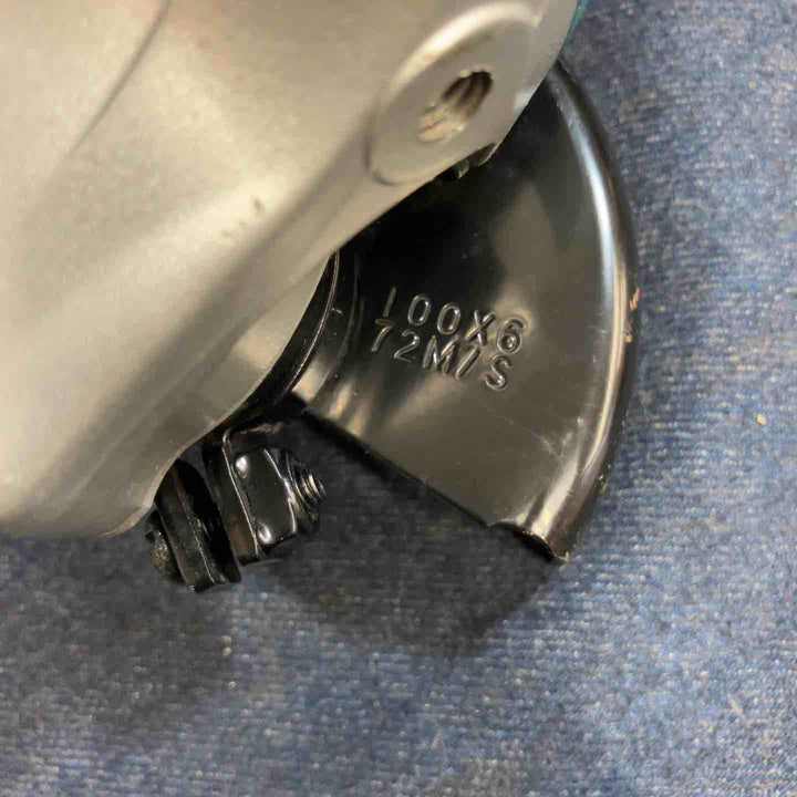 ☆マキタ(makita) 100mmディスクグラインダ GA4032【八潮店】