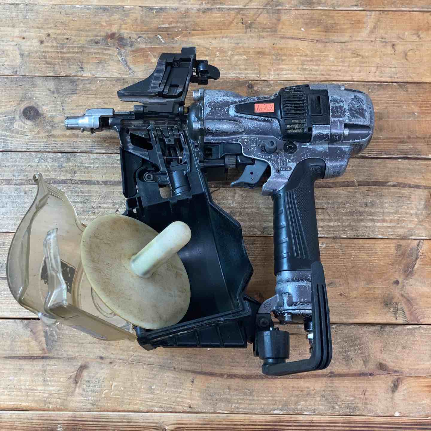 中古品】マックス(MAX) 高圧エア釘打ち機 HN-65FW1【東大和店