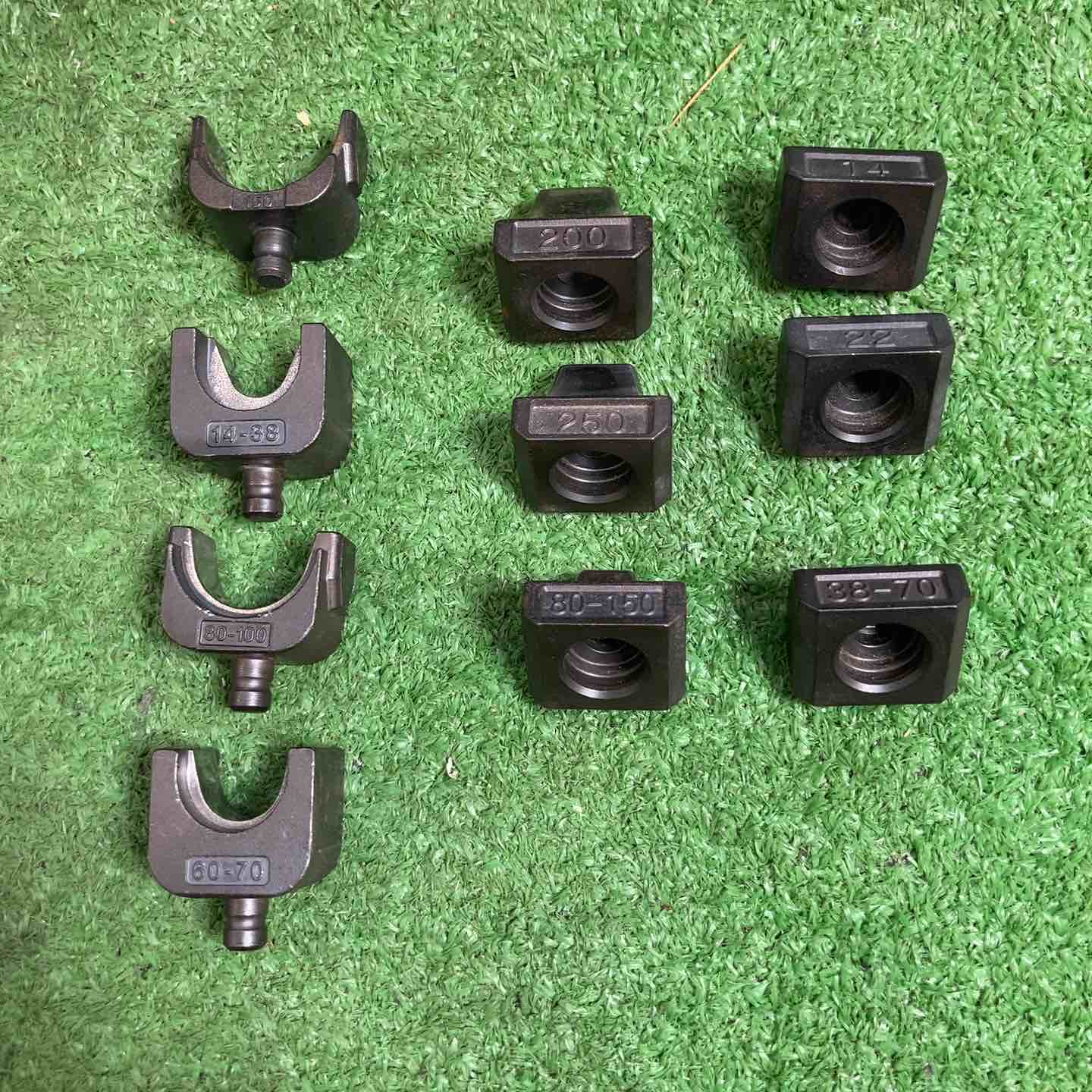 中古品】☆マキタ(makita) コードレス圧着機 TC300DRG ◇バッテリー