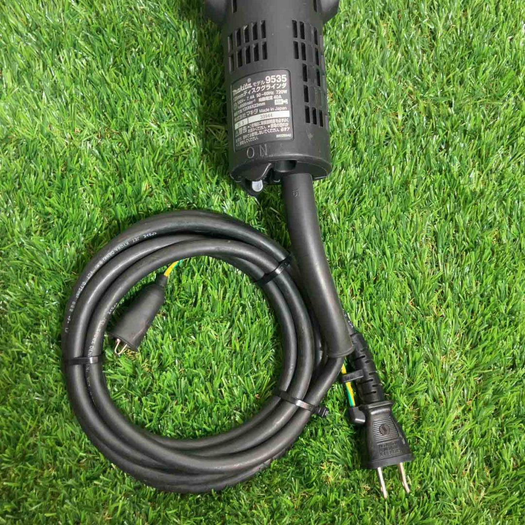 ◇マキタ(makita) 125mmディスクグラインダー 9535【戸田店】