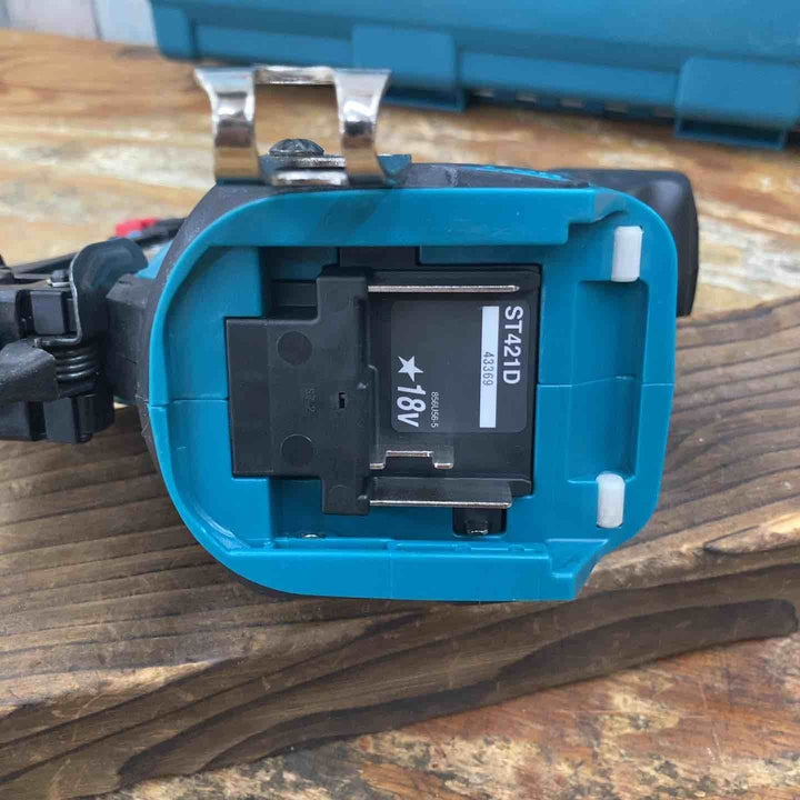 ★マキタ(makita) コードレスタッカー ST421DZK【柏店】