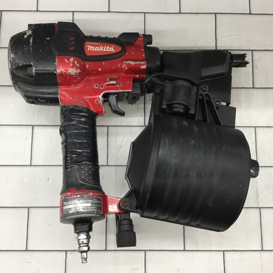 ★マキタ(makita) 高圧エア釘打ち機 AN911H【所沢店】