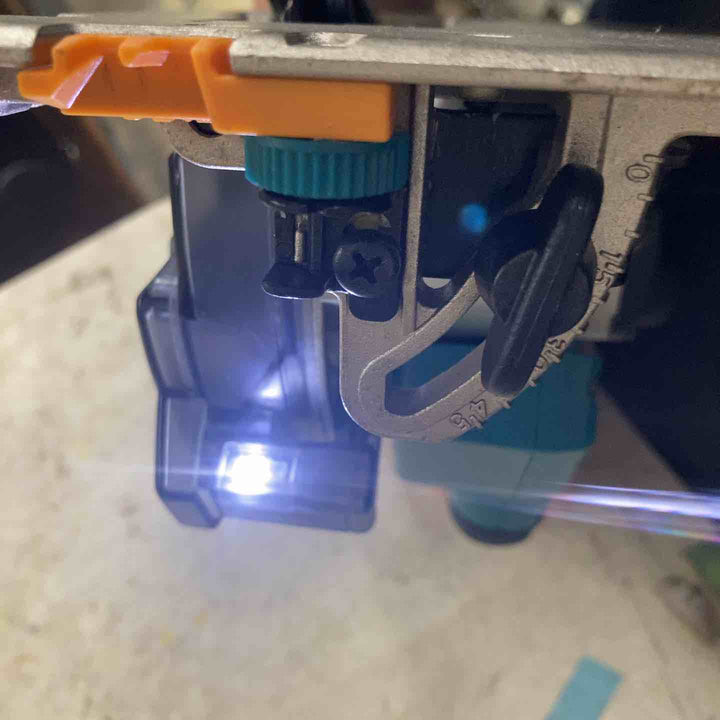 ★マキタ(makita) コードレス防じん丸のこ KS521DZ【町田店】