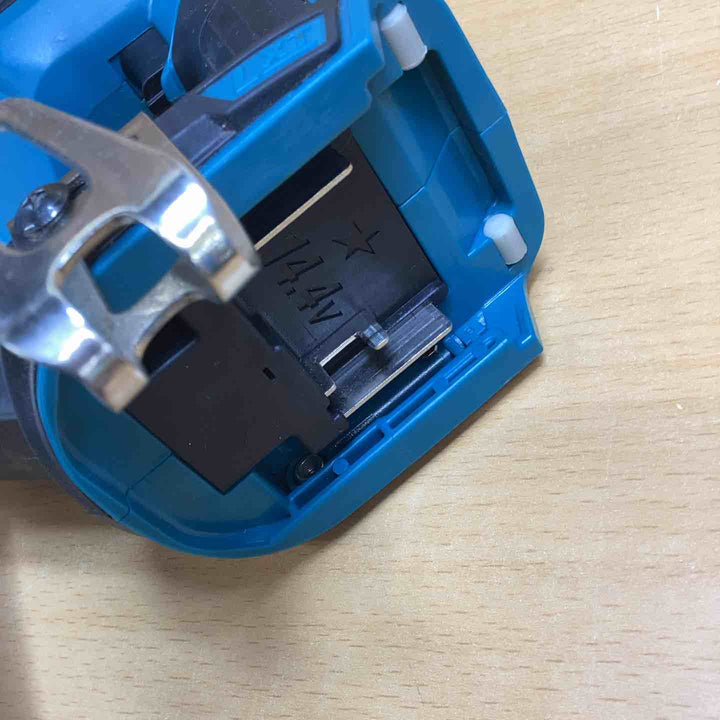 ★マキタ(makita) コードレスピンネイラ PT352DZK　14.4V3Ah付き 50回3/4【越谷店】
