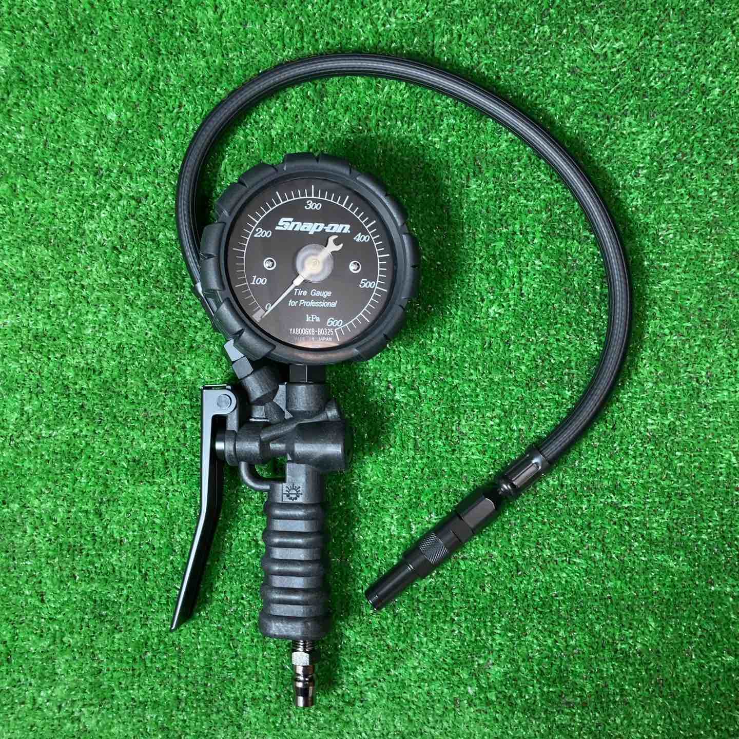 スナップオン Snap-on タイヤ エヤーゲージ Snap-on Racing AIR GAUGE RARE!! スナップオン⁄Snap-on エアゲージ タイヤゲージ YA8006KB-B ブラック