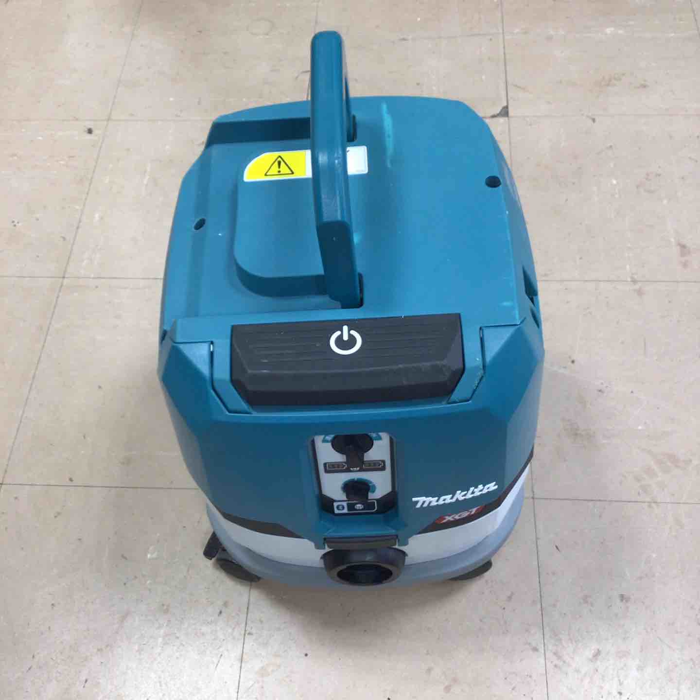 中古】マキタ(makita) コードレス集じん機 VC002GZ【草加店】 – アクト