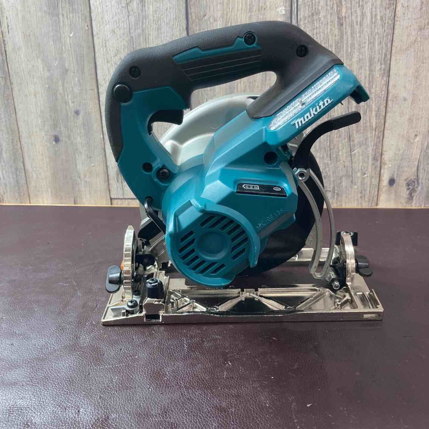 中古品】マキタ(makita) コードレス丸のこ HS631DZ バッテリー付属 18V