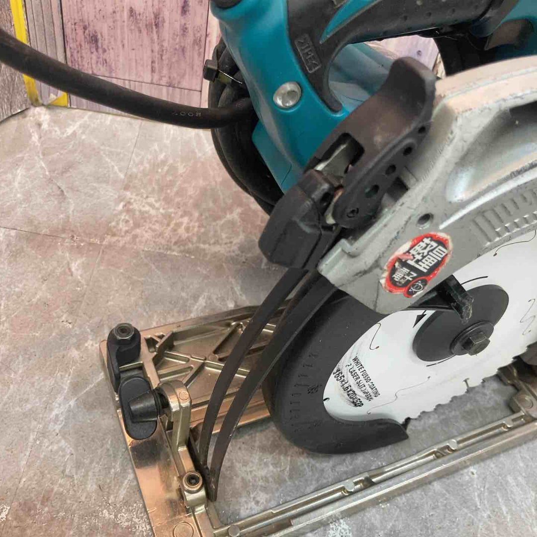 ◇マキタ(makita) 165mm電子マルノコ 5638CBA【八潮店】