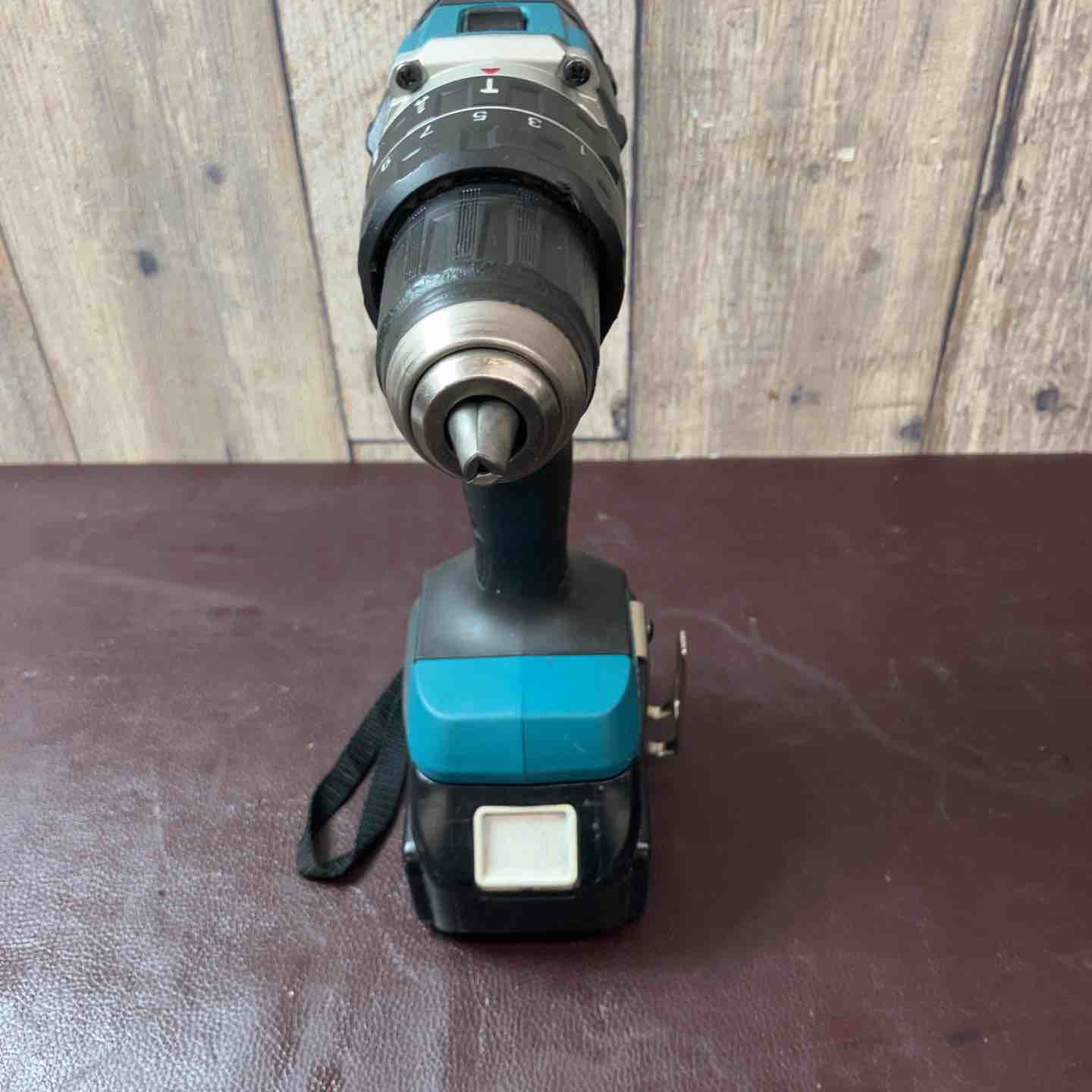 中古品】 マキタ(makita) 18V コードレス振動ドリルドライバー 中古品】 マキタ(makita) 18V コードレス振動ドリルドライバー