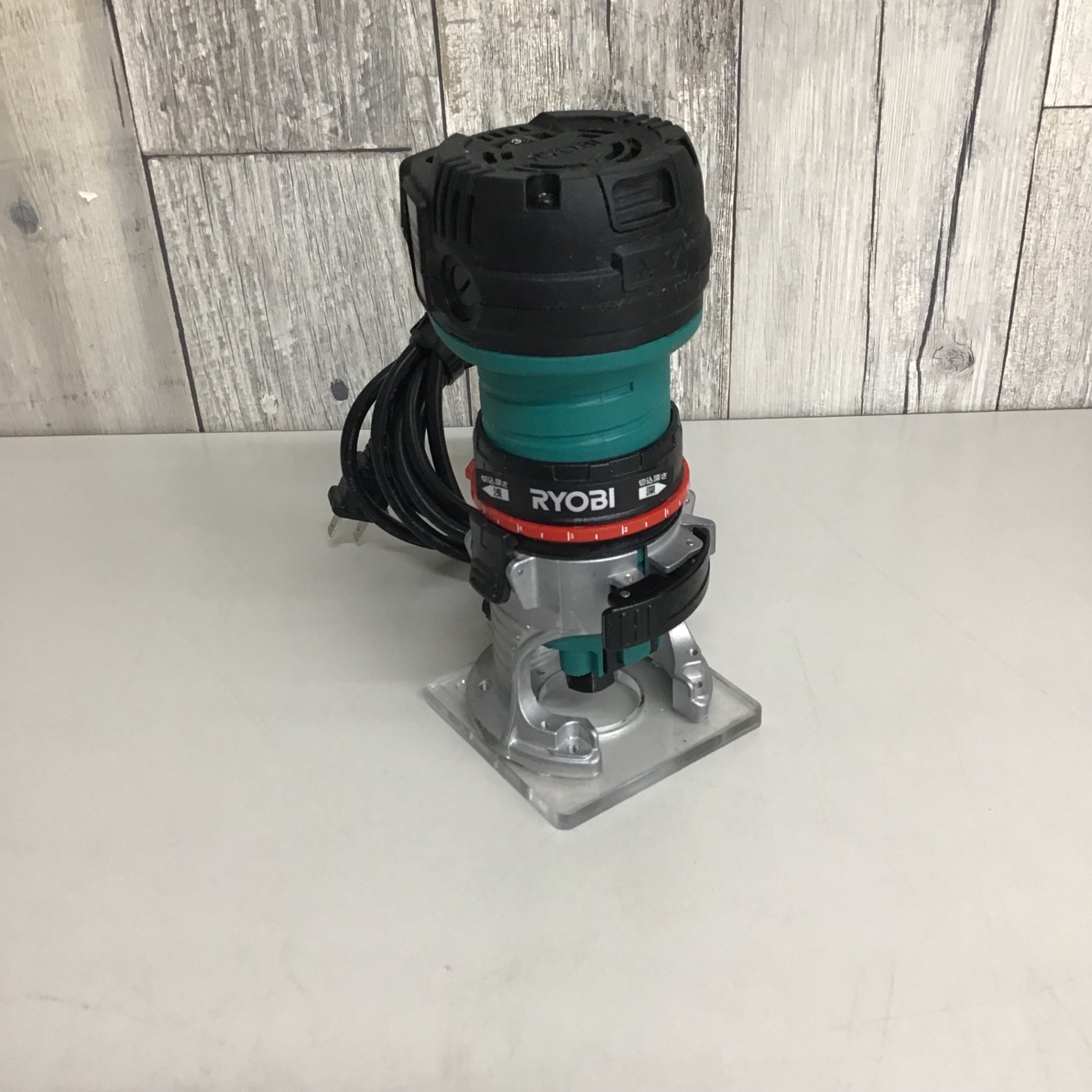 〇リョービ(RYOBI) 電子トリマ TRE-60V【戸田店】 – アクトツール