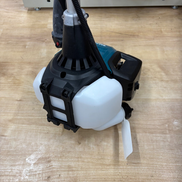 【店頭受取り限定】マキタ エンジン刈払機 MEM2650UHT【電材館越谷店】