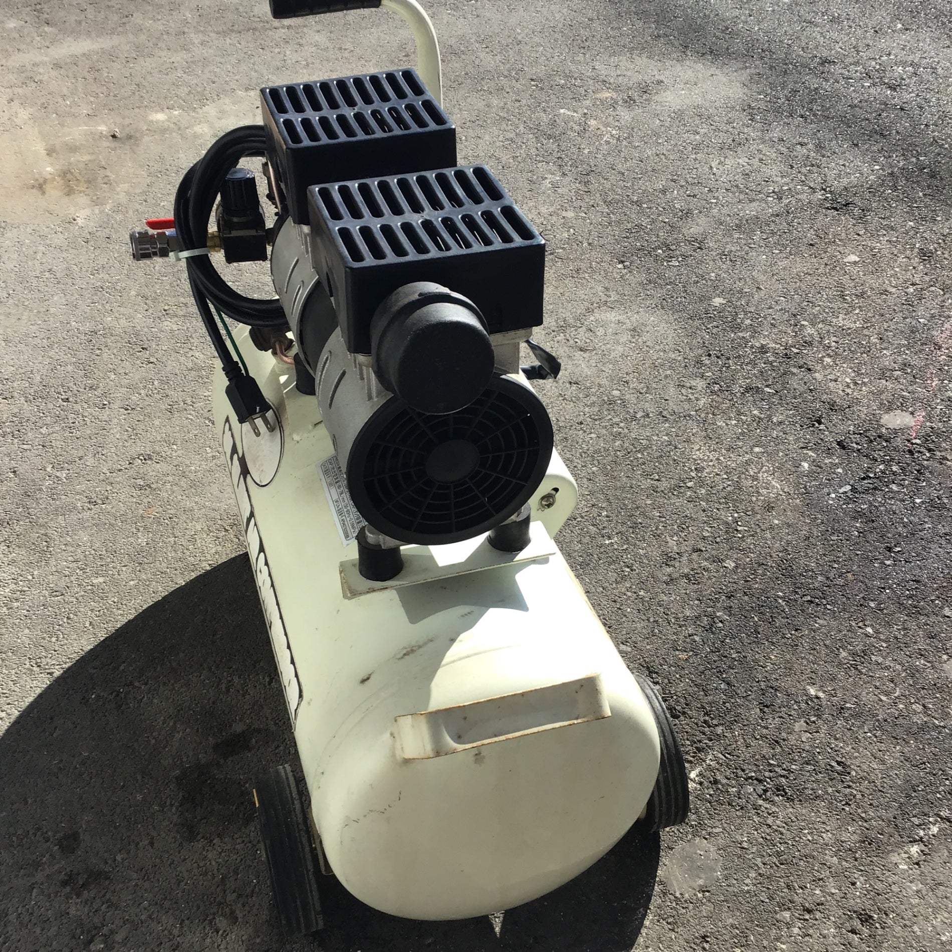 【ジャンク】中古 アストロプロダクツ AP040792 コンプレッサー 100V 30L オイルレス サイレント 店頭受取り限定・中古品】ASTRO PRODUCTS(アストロプロダクツ