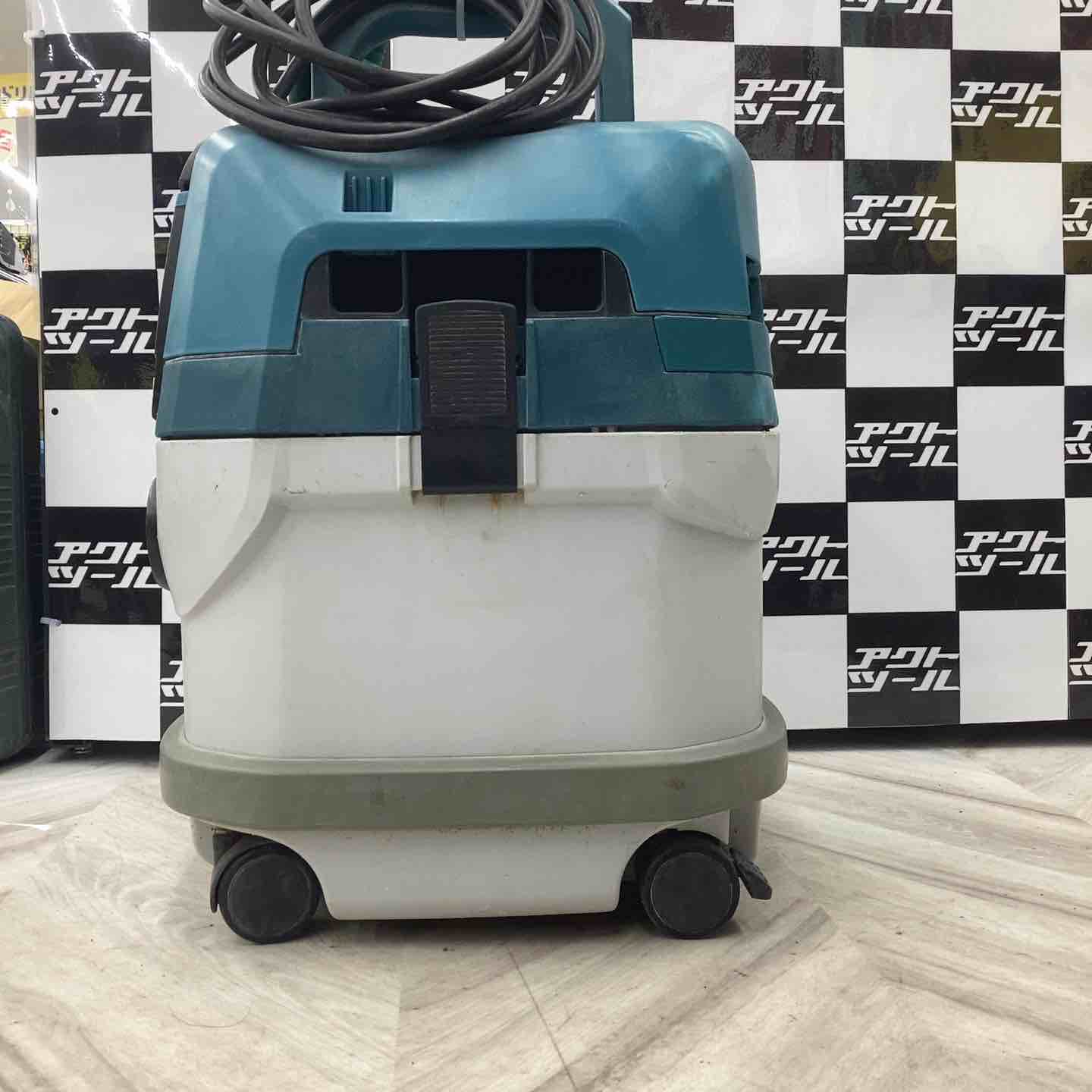 店頭受取り限定】☆マキタ(makita) 集じん機 乾湿両用 VC1520【越谷店