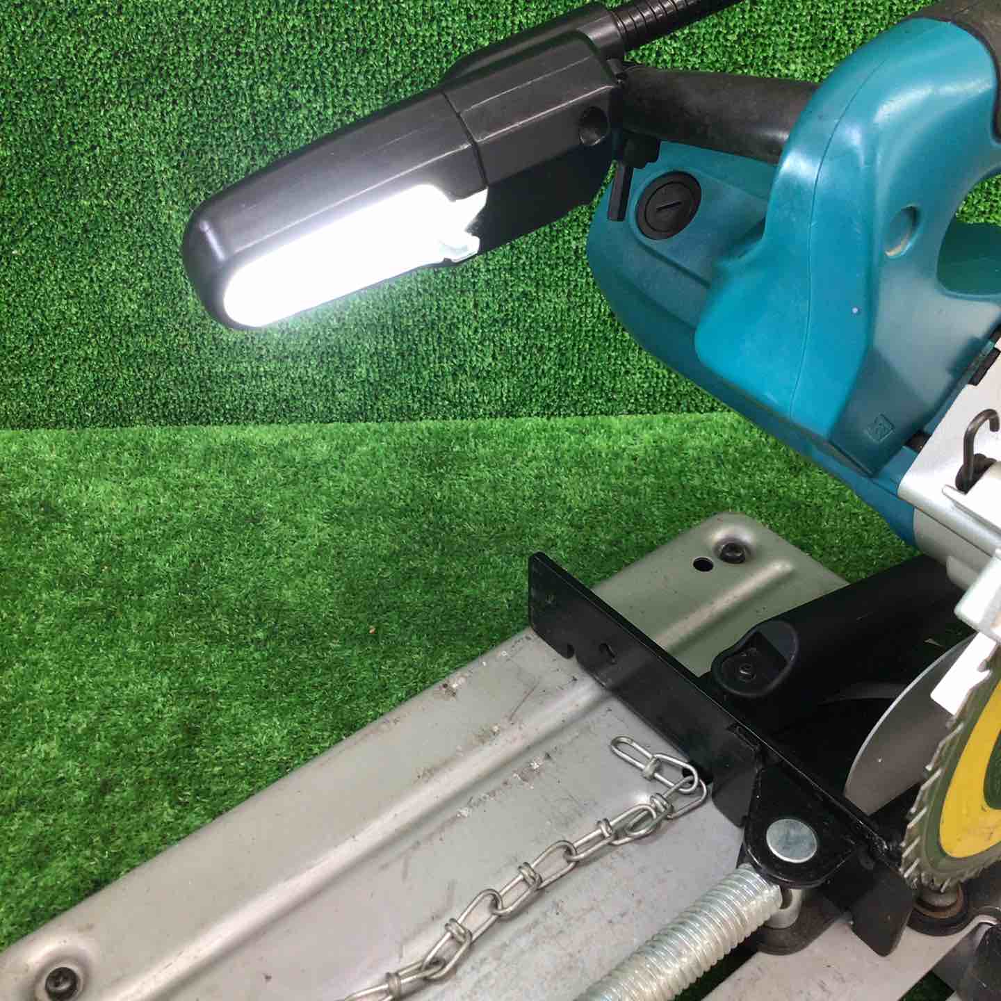 中古品】 マキタ/makita チップソー切断機 LC0700F 【鴻巣店
