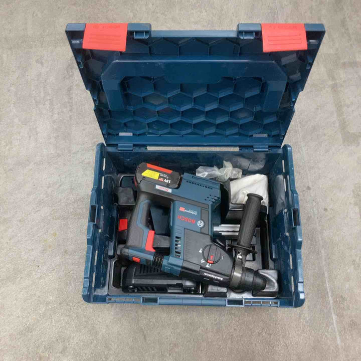 Bosch Professional(ボッシュ) SDSプラス コードレスハンマードリル (5.0Ahバッテリー2個・充電器・深さゲージ・キャリングケース・サイドハンドル・吸いじんアダプタ付) GBH18V-26GDEN【川崎店】