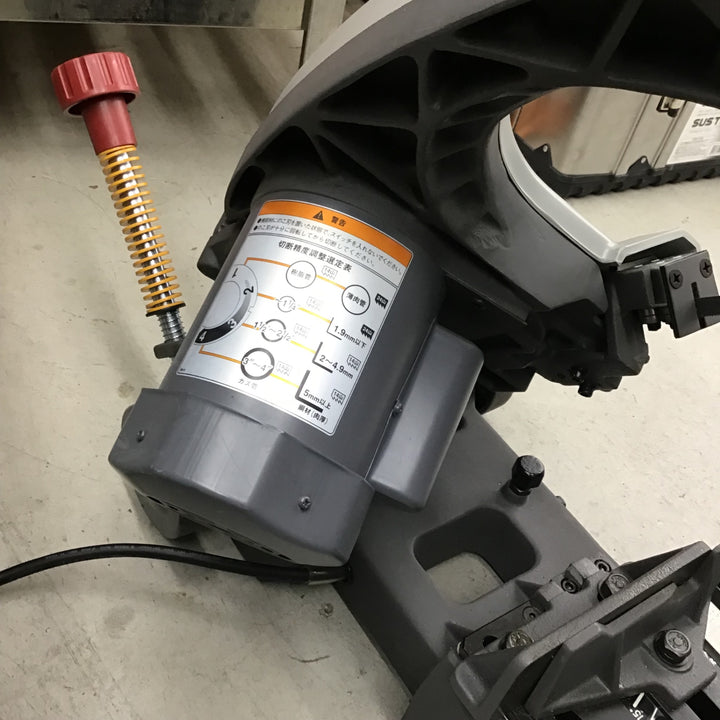 【店頭受取り限定】【動作確認済み】マキタ バンドソー B128 【戸田店】