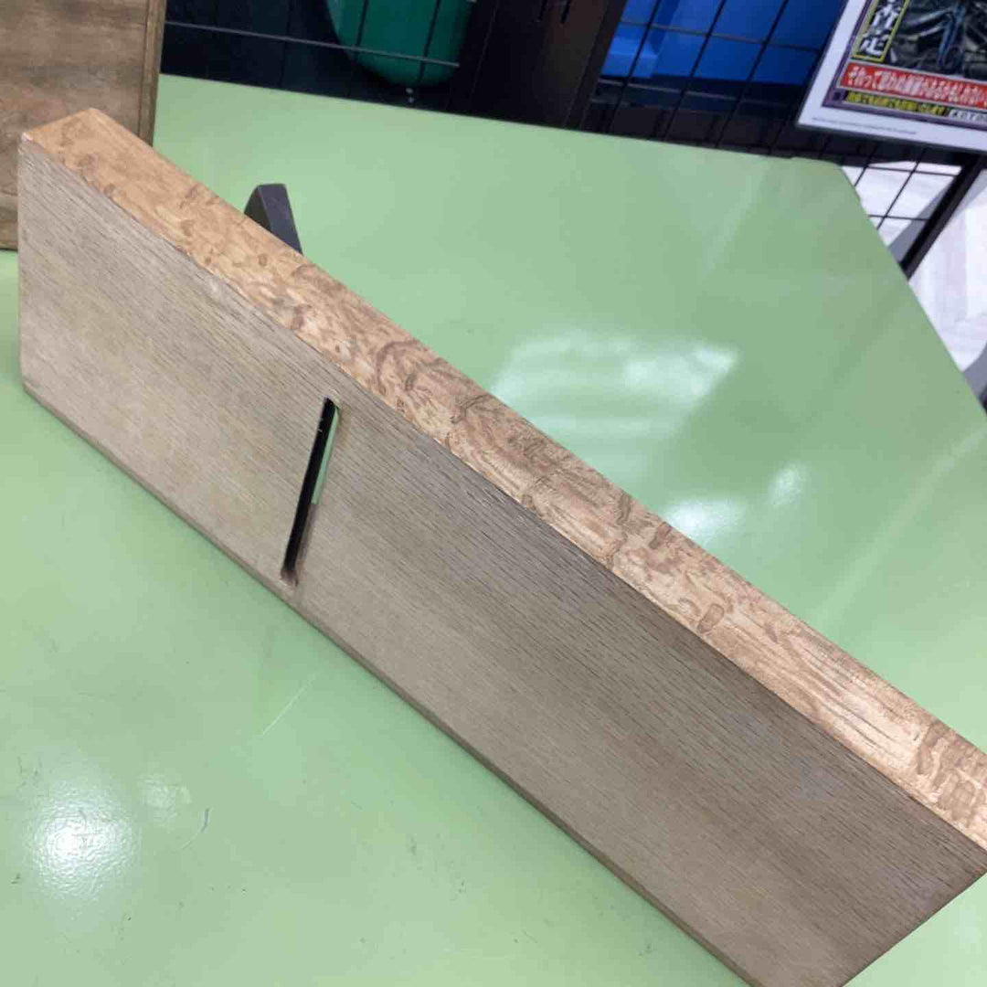 ★稀有品★喜勇作 鉋 鑿 大工道具 木工 職人 プロ 刃幅約104mm  長台カンナ 一枚刃 【越谷店】