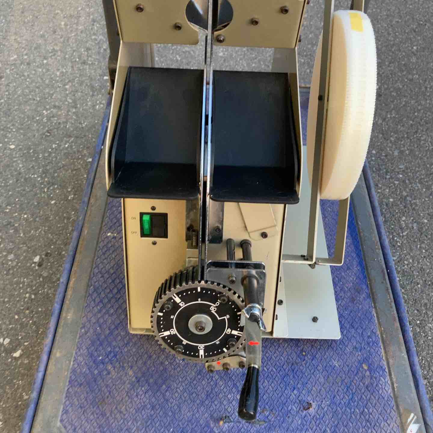中古品】 マキタ/makita サイディング用釘連結機・RN500 【桶川店