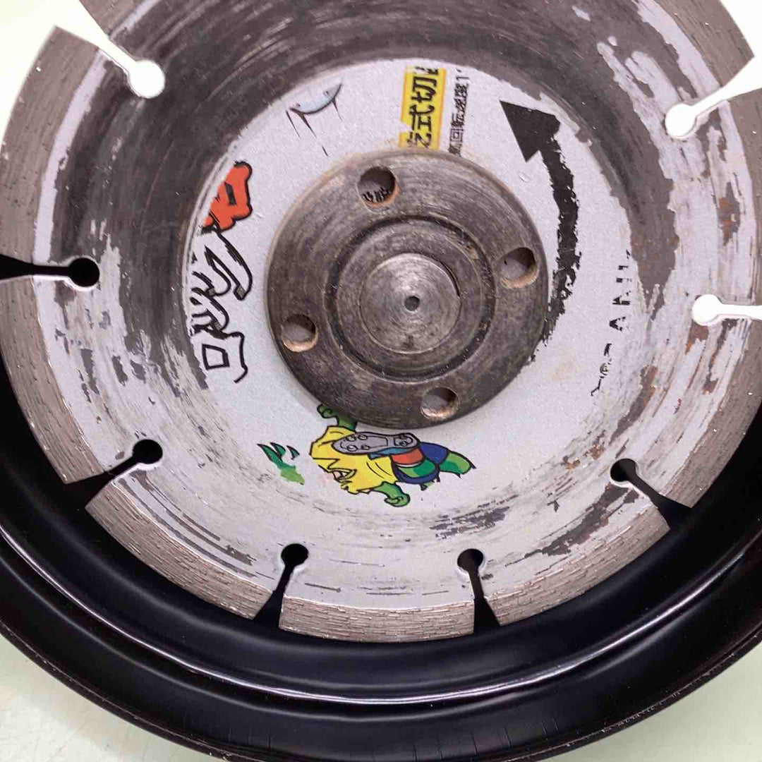 ◇マキタ(makita) 150mm電子ディスクグラインダ 9566CV【越谷店】