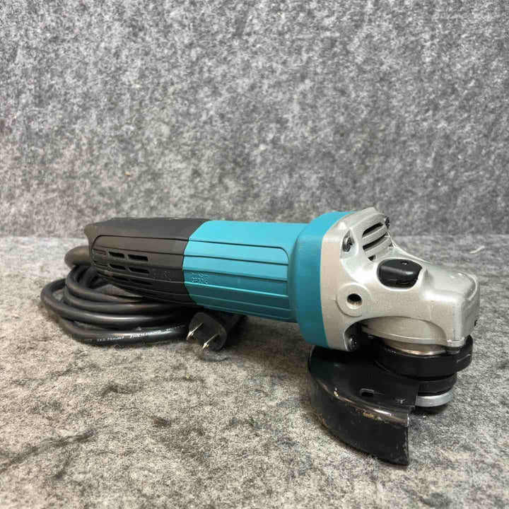 マキタ(makita) 100mmディスクグラインダー GA4031【桶川店】