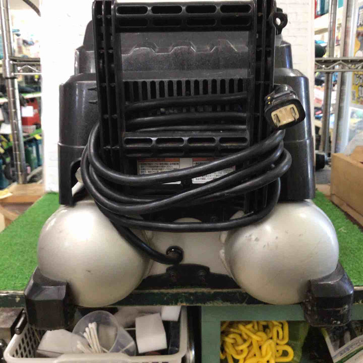 ★マキタ(makita) エアコンプレッサー AC461XLB【町田店】