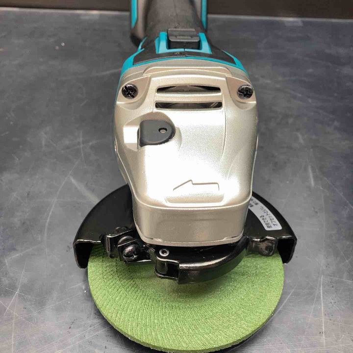 マキタ(makita) 100mmコードレスディスクグラインダ GA404DZN (GA404DN)【川越店】