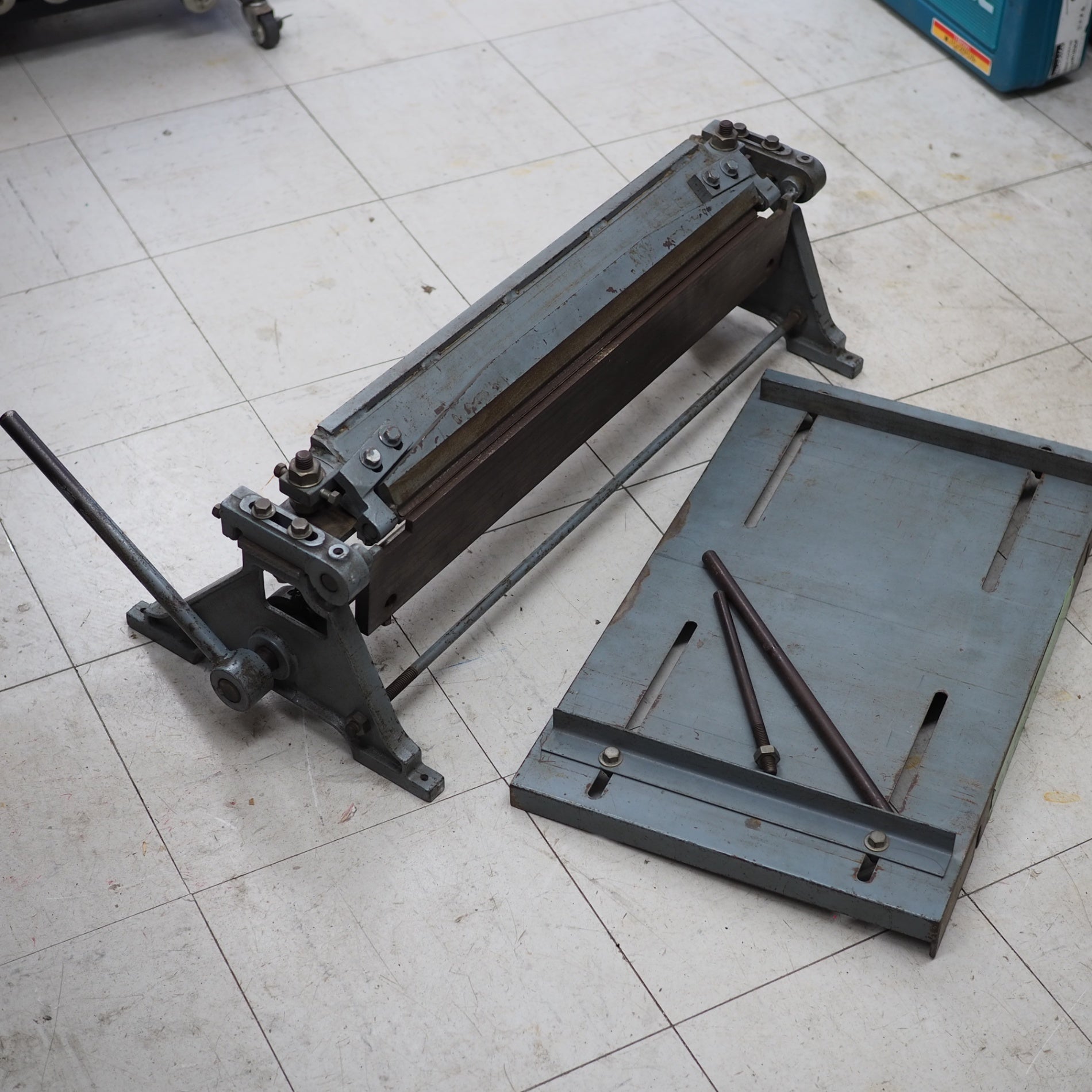 中古品 / 店頭受取り限定】メーカー不明 アヤメバッタ 手動式 板金折曲