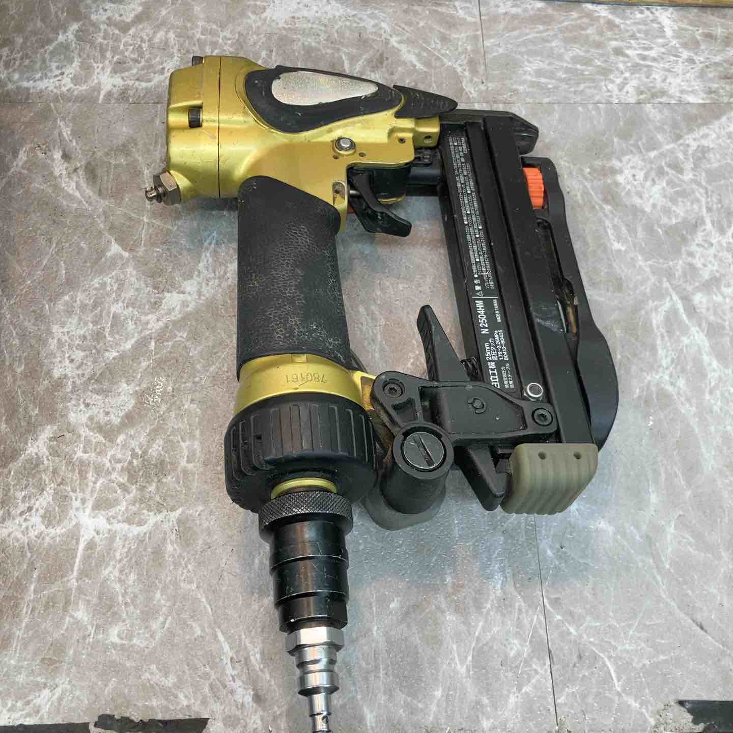 ☆ハイコーキ(HIKOKI ※旧:日立工機) 高圧エアタッカ N2504HM【八潮店