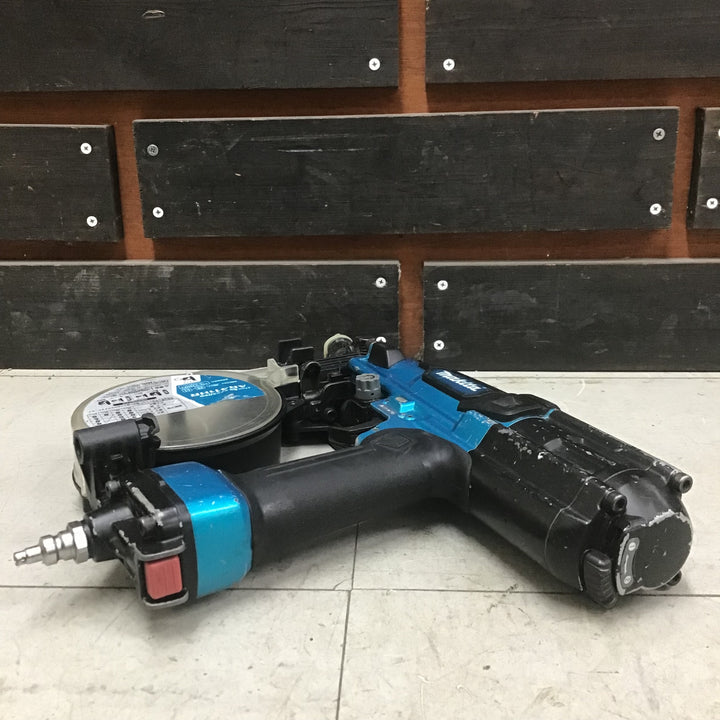 【中古品】 マキタ/makita 高圧エアネジ打ち機 AR411HRM 【鴻巣店】