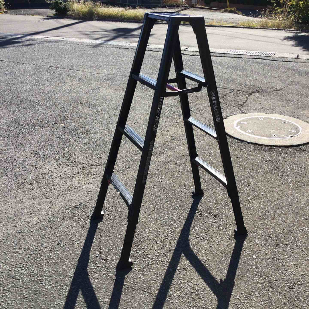 【現状品 / 店頭受取り限定】 長谷川工業/Hasegawa 伸縮専用脚立 脚軽伸縮ブラック 4段 RZSB-12 (RZSB12) 【鴻巣店】