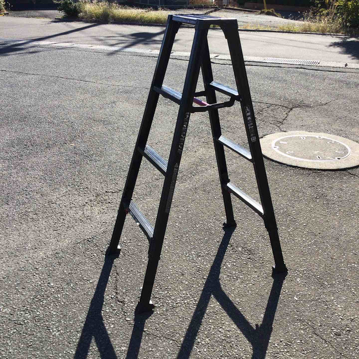 【現状品 / 店頭受取り限定】 長谷川工業/Hasegawa 伸縮専用脚立 脚軽伸縮ブラック 4段 RZSB-12 (RZSB12) 【鴻巣店】