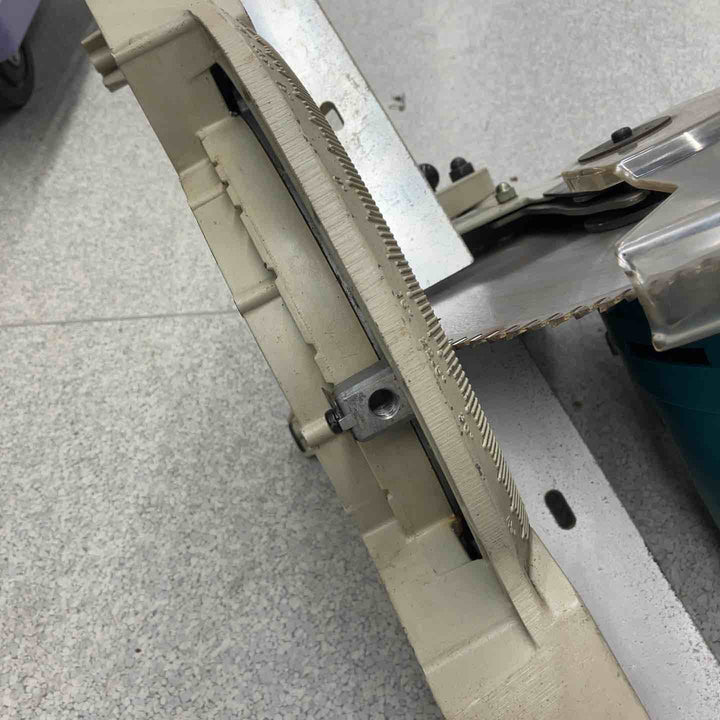 ◇マキタ(makita) 260mm 卓上丸ノコ LS1030【八潮店】