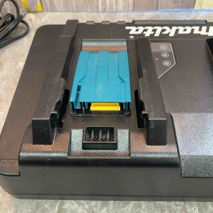 ★マキタ(makita) 2口急速充電器 DC18RD【八潮店】