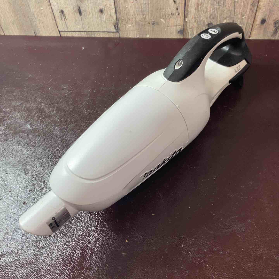 【中古品】☆マキタ(makita) コードレスクリーナー CL141FDZW バッテリー付属【東大和店】