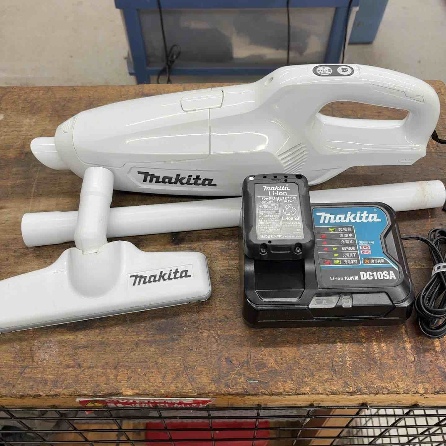 Makita - Makita CL107FDSHW スティッククリーナー本体の通販 by
