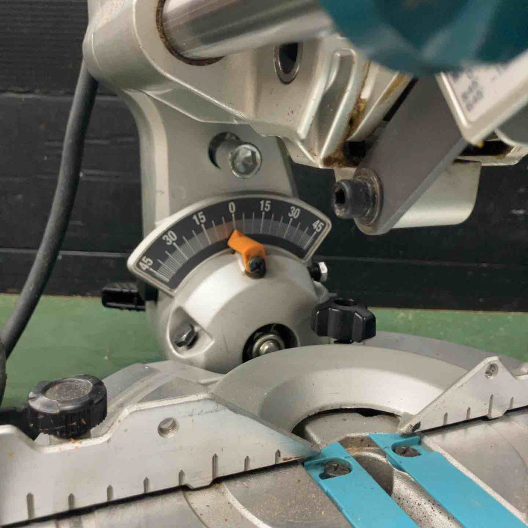 ★マキタ(makita) 165mm卓上スライドマルノコ LS0612FL【戸田店】