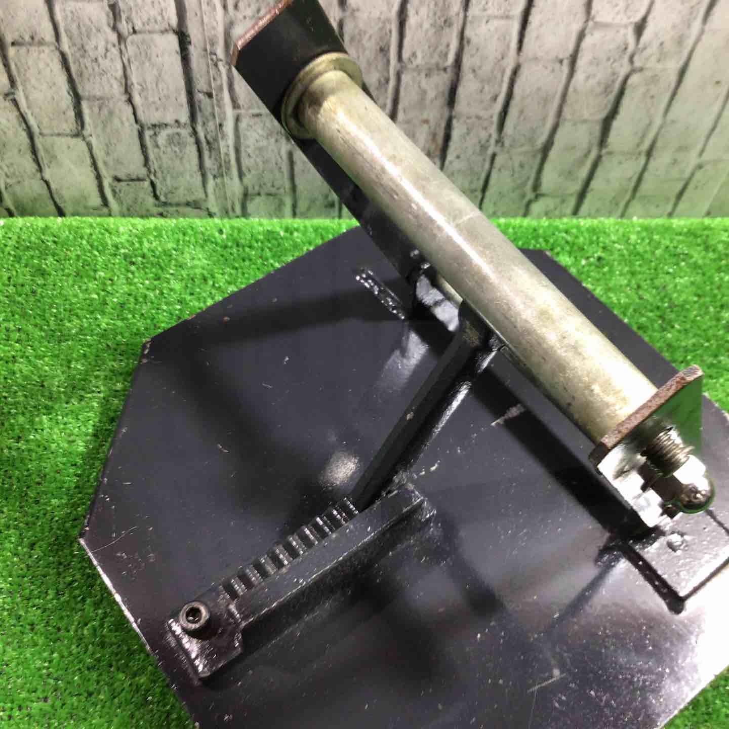◇アサダ(ASADA) BS620 パイプ受台(バンドソー32F以外用) パイプ受け台