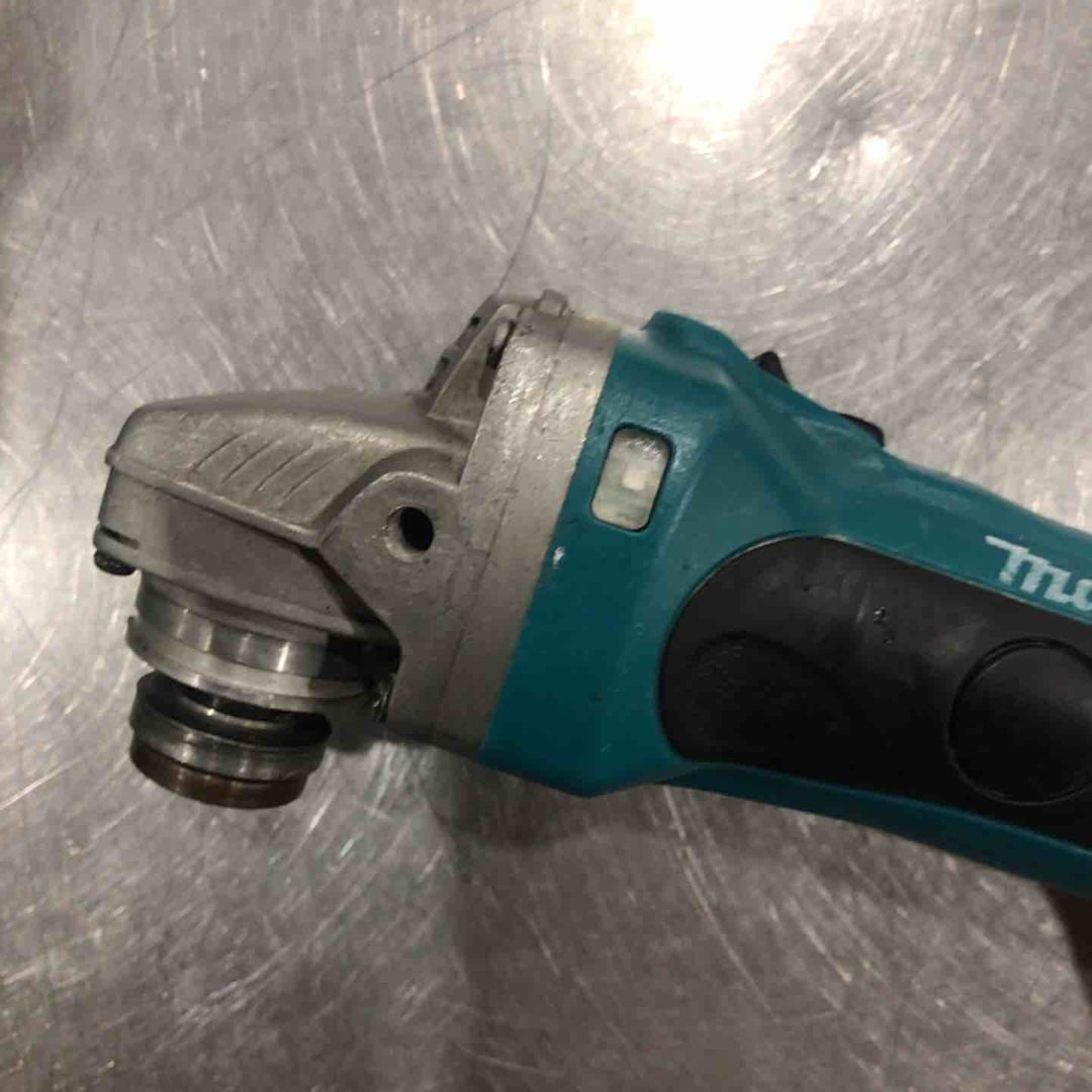 ☆マキタ(makita) コードレスディスクグラインダ GA402DZ【川口店】